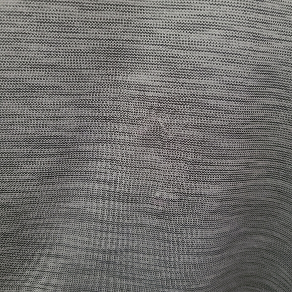 UA girls shirt - Picture 4 of 4